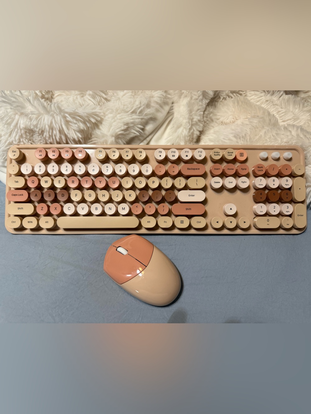 Retro Round-Key Wireless Keyboard and Mouse - Blush & Cream